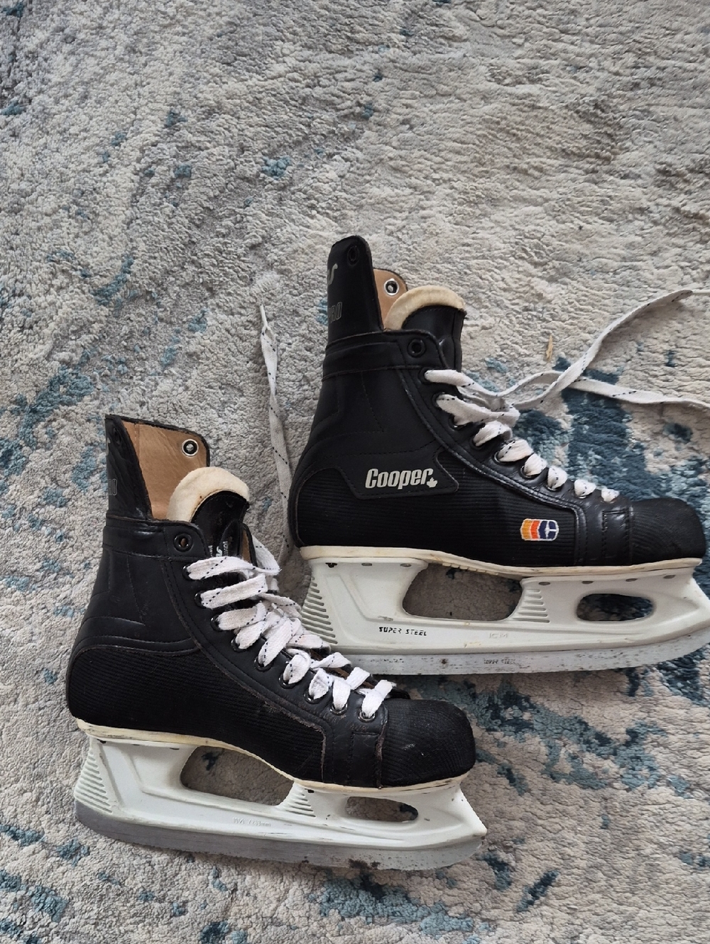 Vintage Copper Roos hockey skates for men